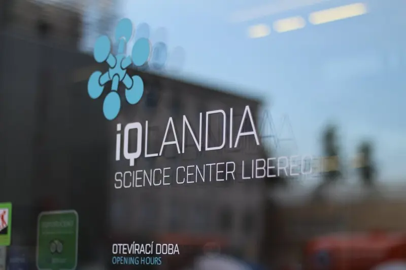 Doctrina se učí v iQLANDII