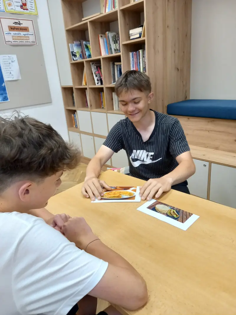 Když osmáci učí sedmáky španělštinu a reálie