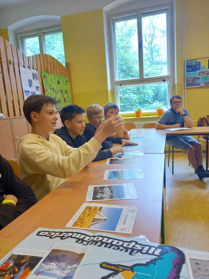Když osmáci učí sedmáky španělštinu a reálie