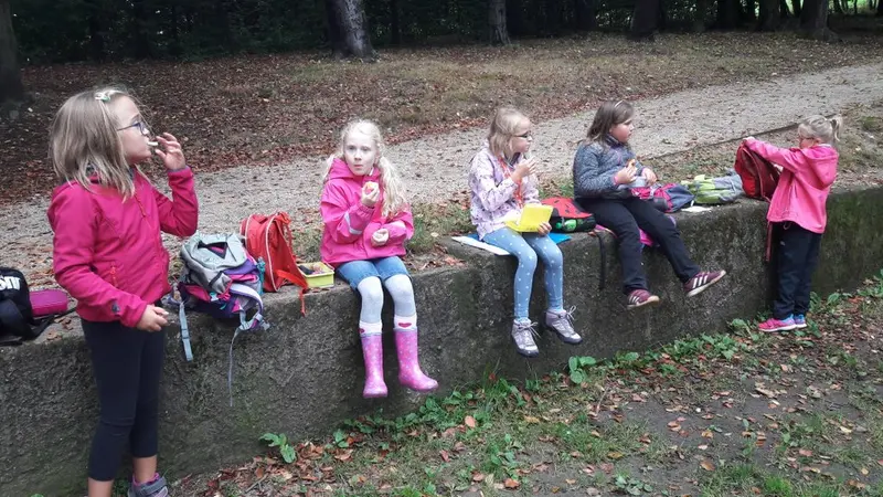 2.A a 2. B s patrony v lesoparku