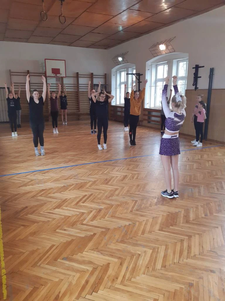 TV jinak - Cheerleading