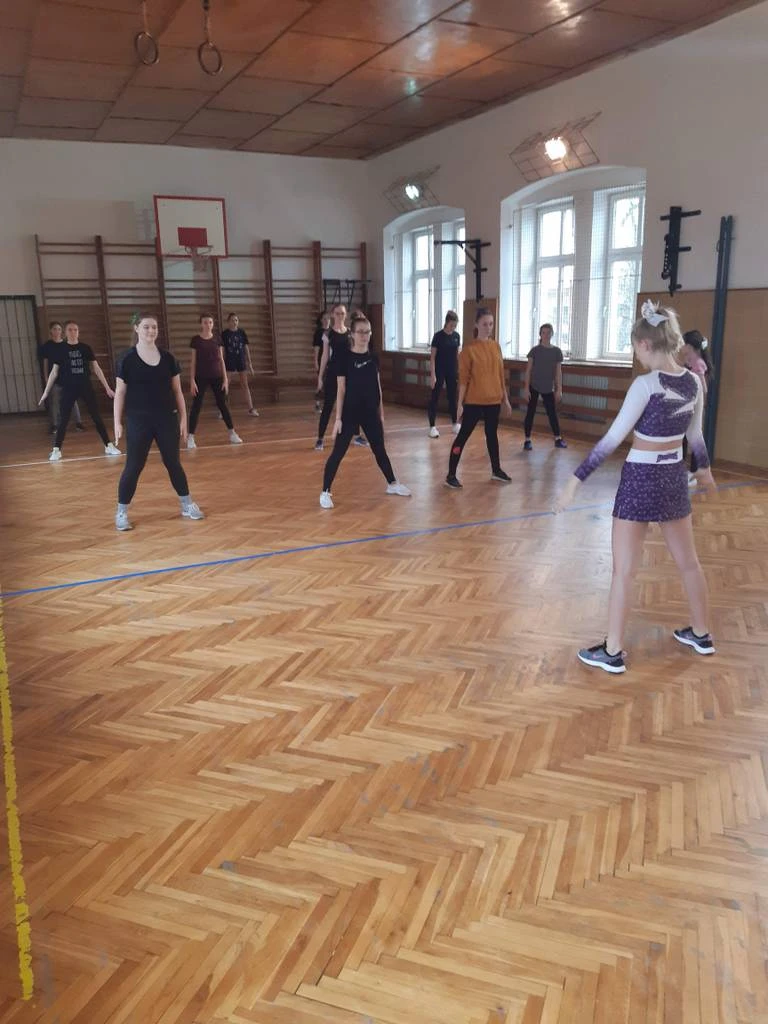 TV jinak - Cheerleading