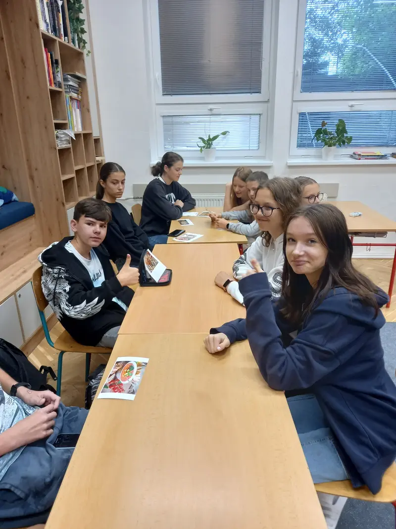 Když osmáci učí sedmáky španělštinu a reálie