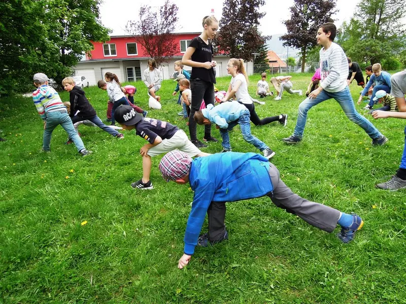Patroni ze 7. tř. s prvňáčky