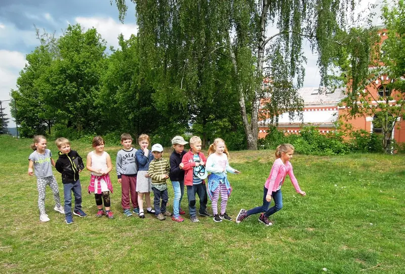Patroni ze 7. tř. s prvňáčky