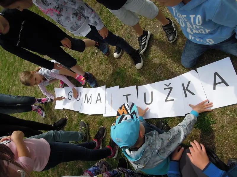 Patroni ze 7. tř. s prvňáčky