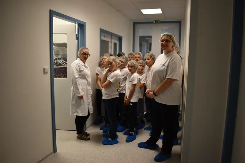 Páťáci v laboratořích