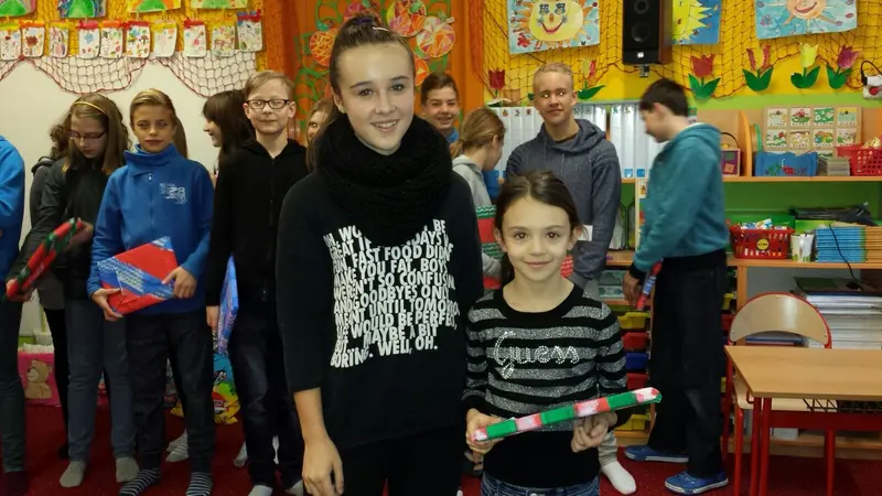 1.A -Slavnostní předávání Slabikářů patrony