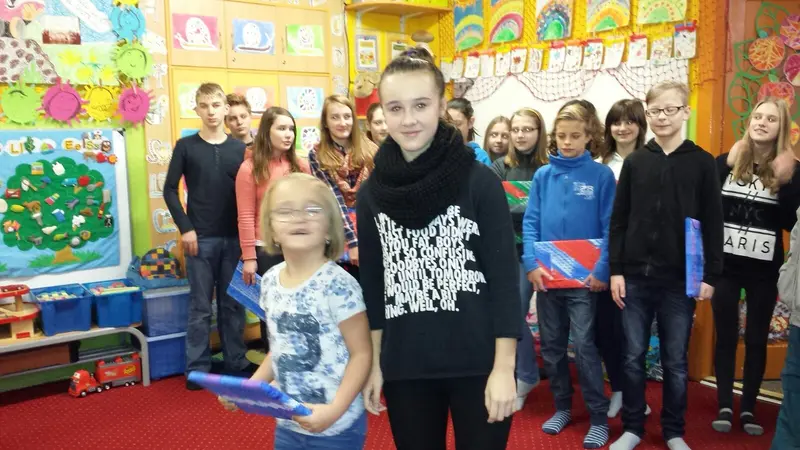 1.A -Slavnostní předávání Slabikářů patrony