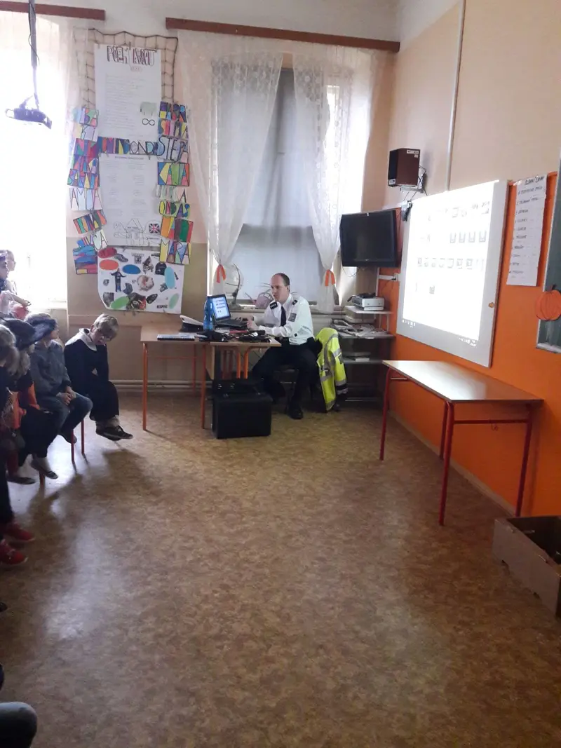 ŠD - středeční odpoledne s dopravní policií