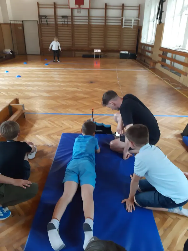 Biatlon v tělocvičně