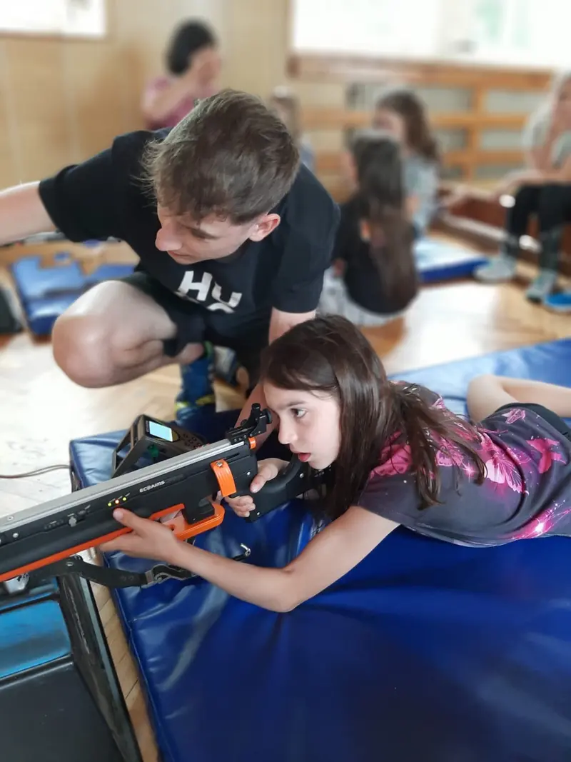 Biatlon v tělocvičně