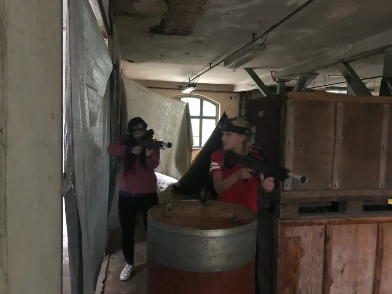 9. tř. Laser tag