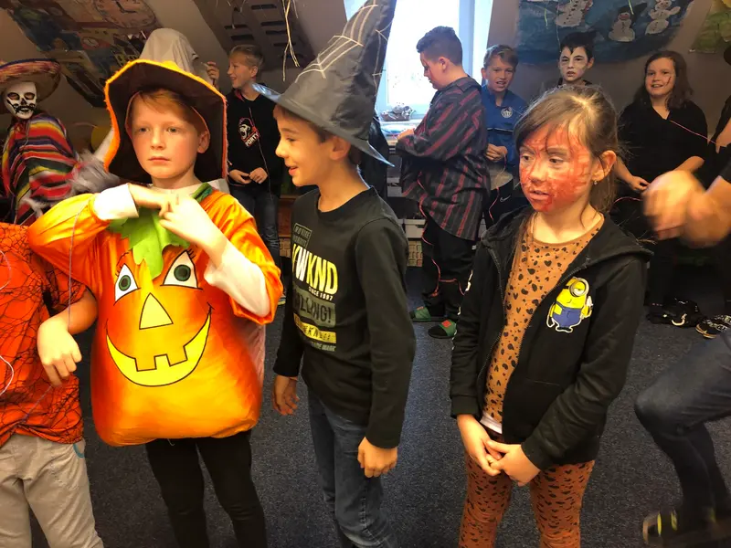 Halloweensko-dušičkový den ve trojce a čtyřce