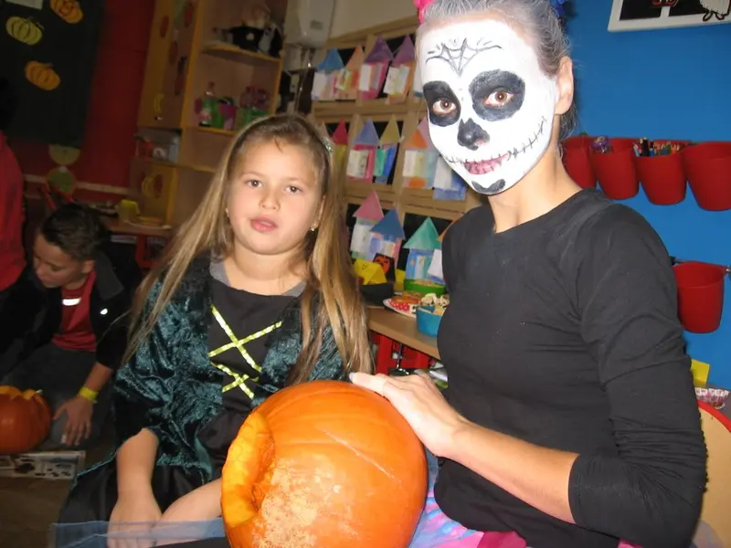 1. tř. s patrony slaví Halloween