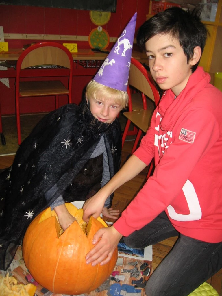 1. tř. s patrony slaví Halloween