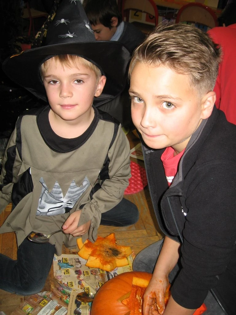 1. tř. s patrony slaví Halloween