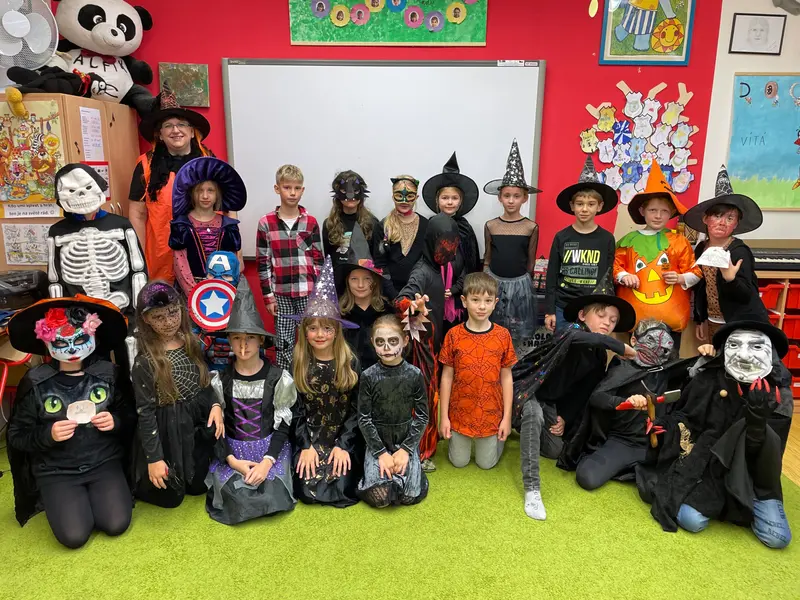 Halloweensko-dušičkový den ve trojce a čtyřce