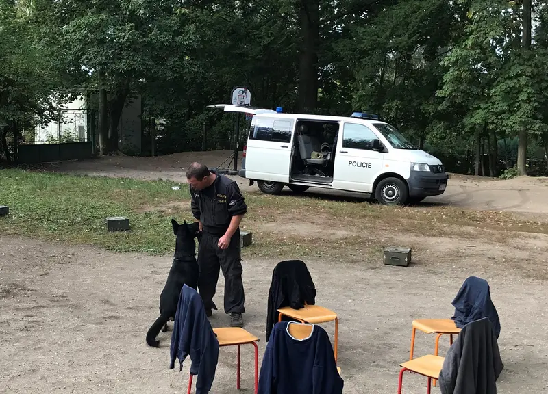 přednáška policie - nebezpečí drog