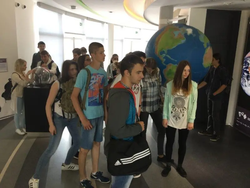 9.tř. Exkurze hvězdárna HK