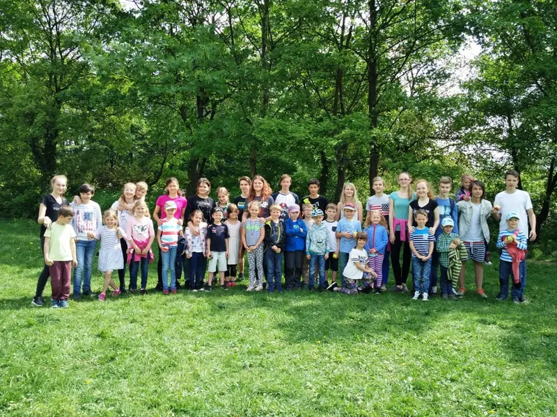 Patroni ze 7. tř. s prvňáčky
