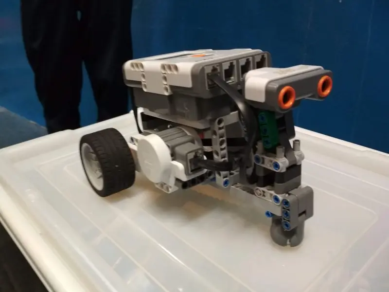 1. letošní robotika DU TUL