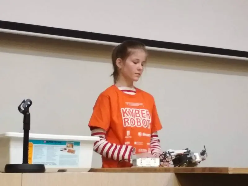 KyberRobot 2019