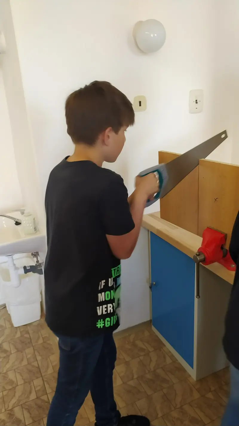 6. třída při pracovních činnostech