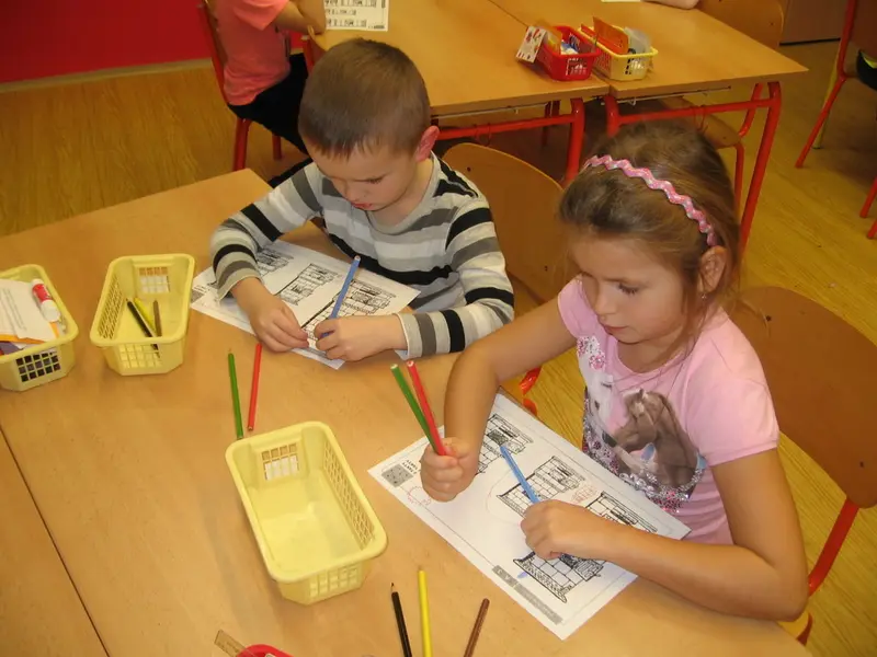Pec nám spadla