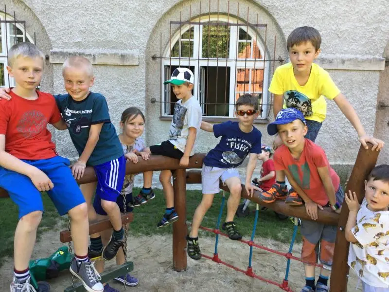 3. tř. Malování křídami s MŠ
