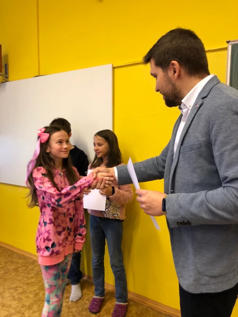 Postup do okresního kola v celostátní soutěži Finanční gramotnost