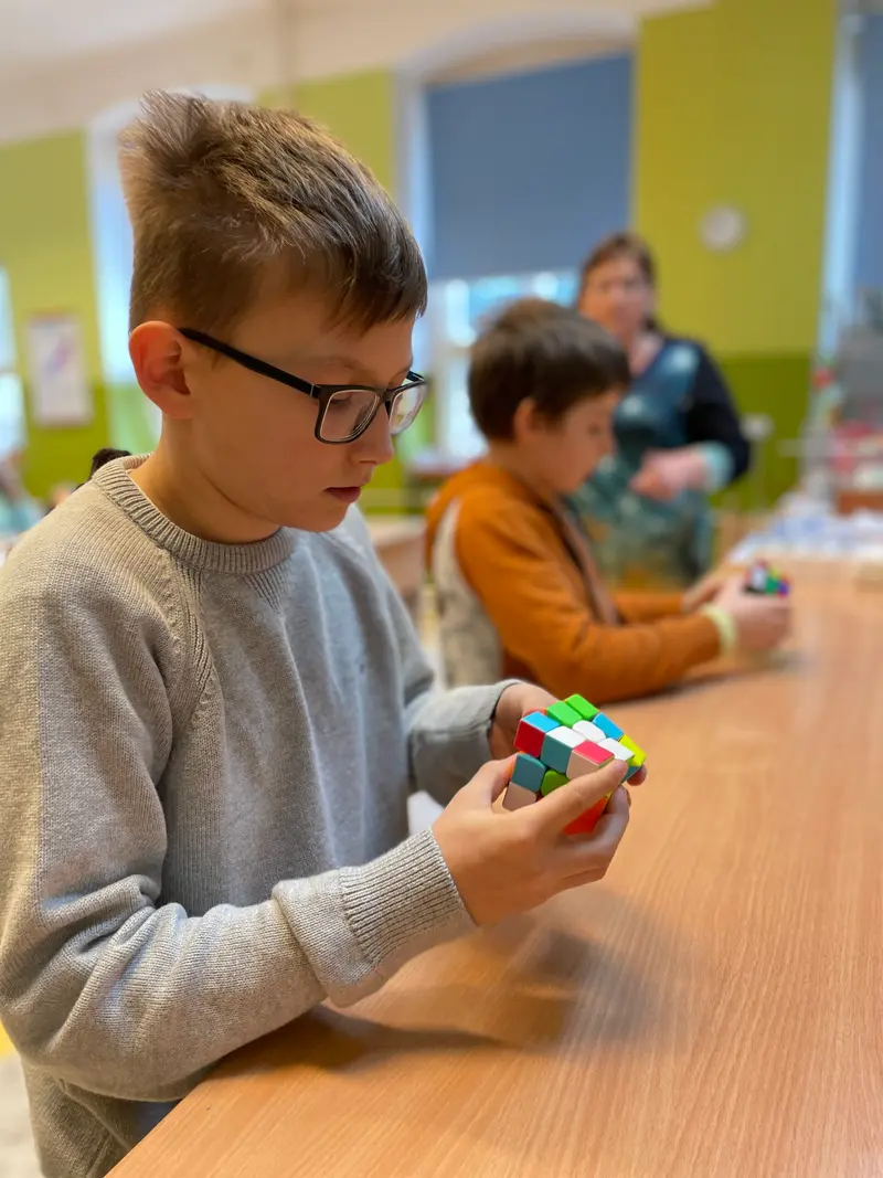 Soutěžíme s rubikovkou