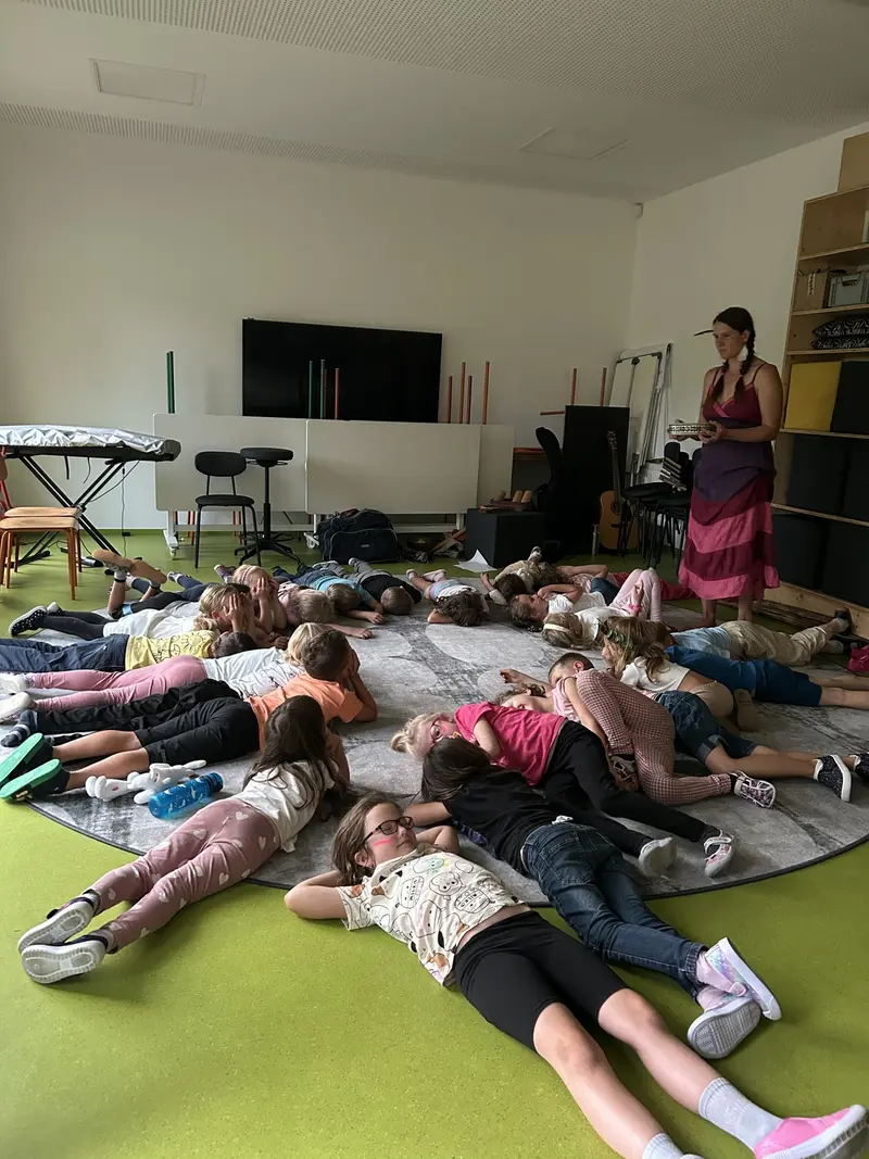 Stmelovák 1. a 2. třída