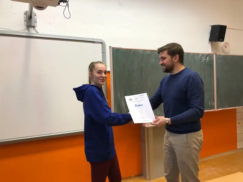Postup do okresního kola v celostátní soutěži Finanční gramotnost