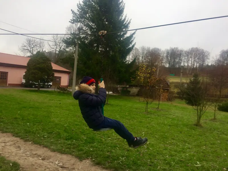 páťáci ve sklárně v lindavě