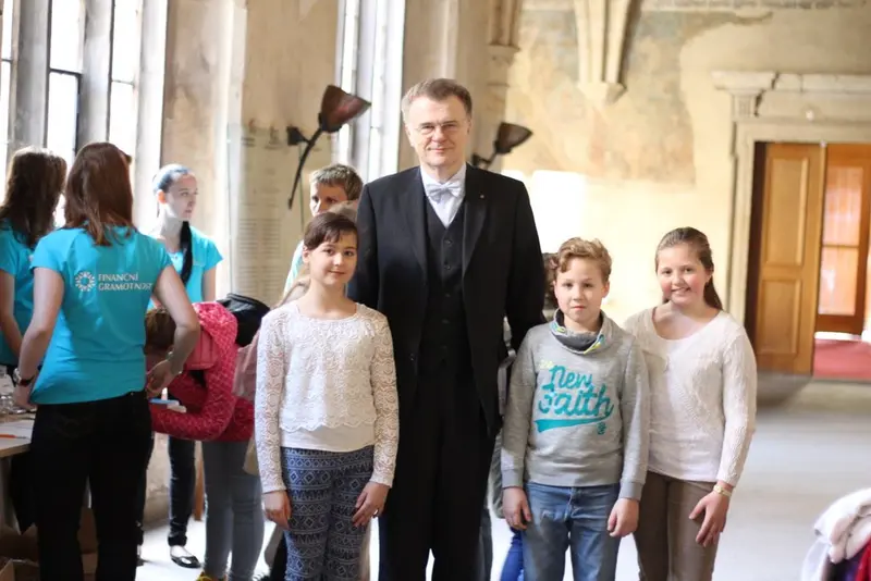 Žáci ZŠ Doctrina jsou mistři republiky ve vinanční gramotnosti
