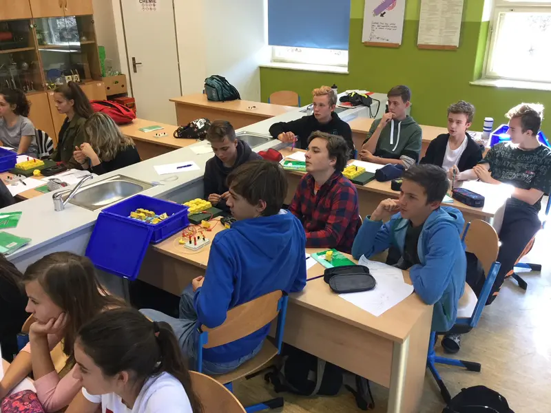9. tř. Fyzika - laboratorní práce