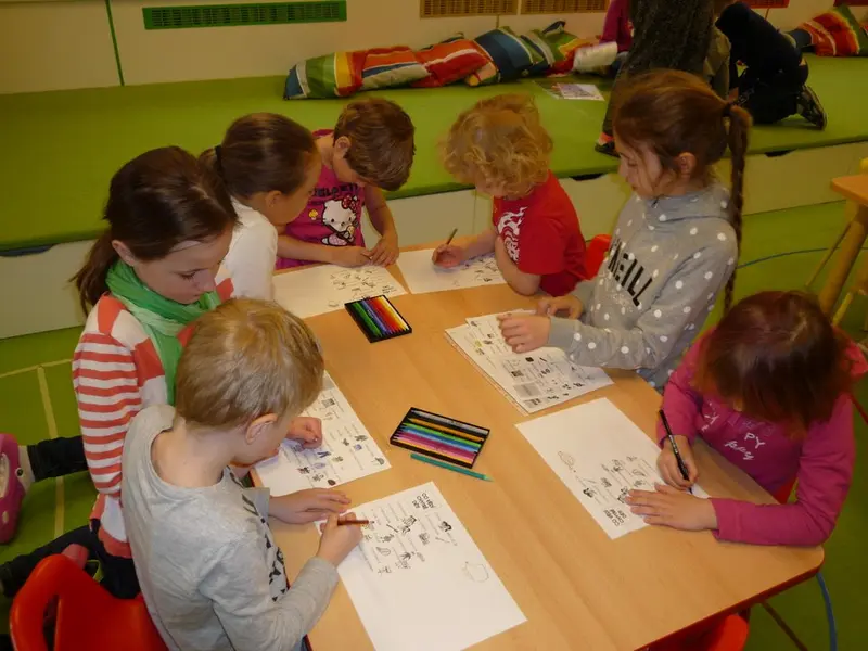 4. třída čte s předškoláčky