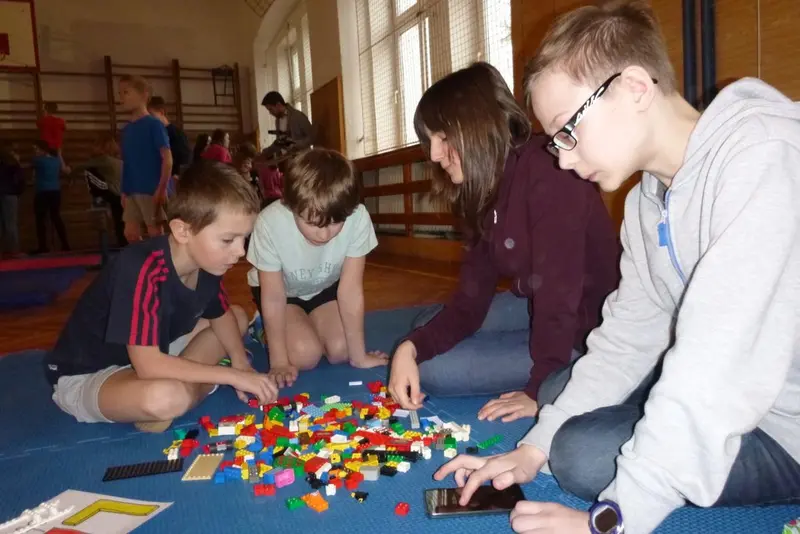 Sporotvní setkání s patrony 1.AB