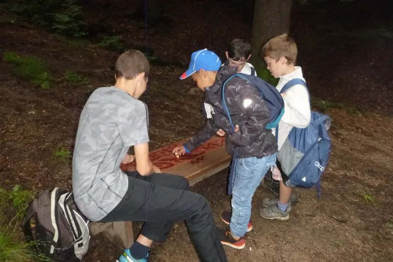 1.A a 1.B Lesní bloudění s patrony