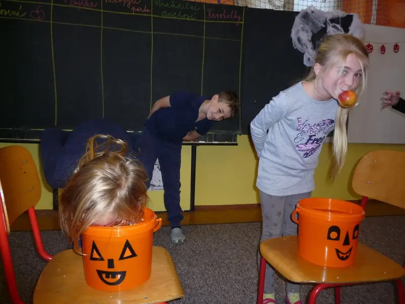 Halloweenský den 4.tř