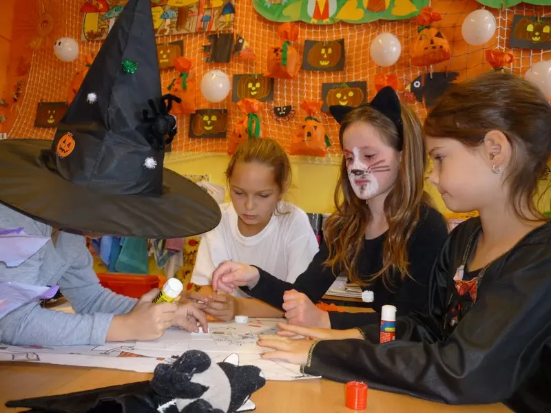 Halloweenský den 4.tř