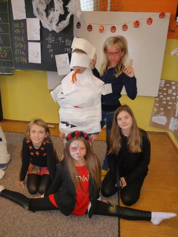 Halloweenský den 4.tř