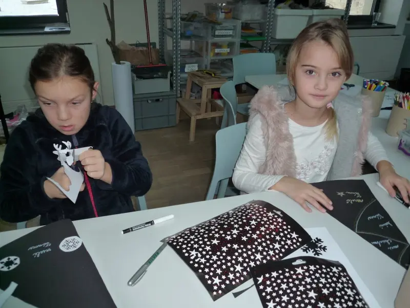 Vánoční dílna v galerii (3. tř.)