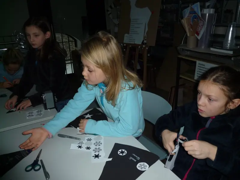 Vánoční dílna v galerii (3. tř.)