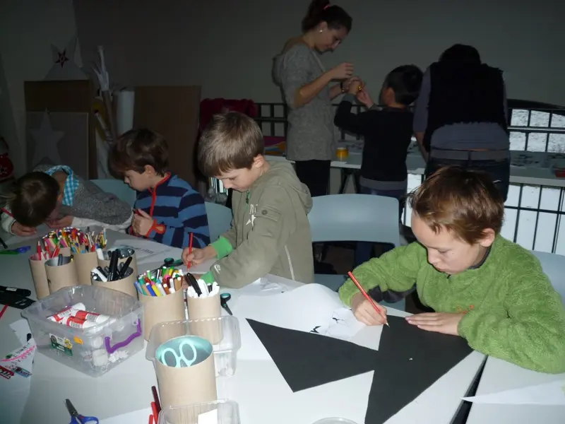 Vánoční dílna v galerii (3. tř.)