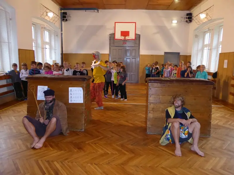 Harmonizační kurz 3. tř. - Zpátky do pohádky