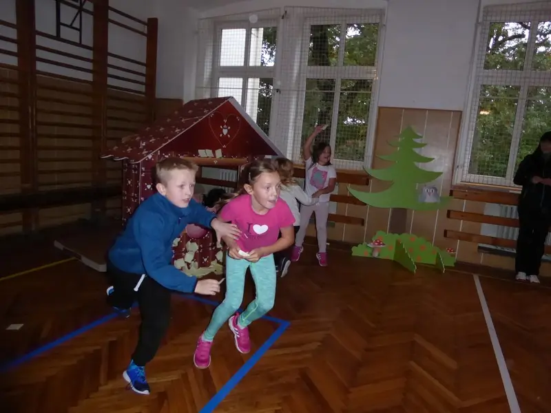 Harmonizační kurz 3. tř. - Zpátky do pohádky