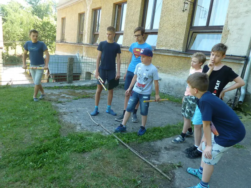 Třeťáci se loučili se svými patrony