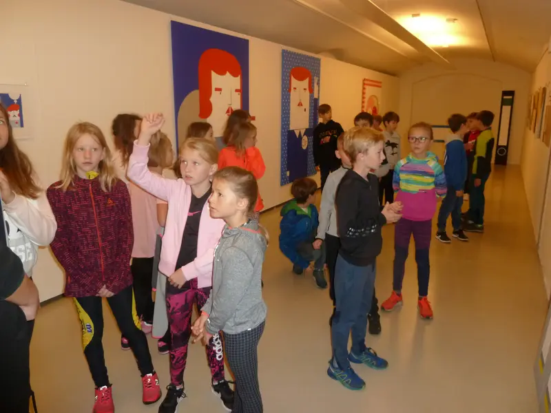 čtvrťáci tvoří v galerii